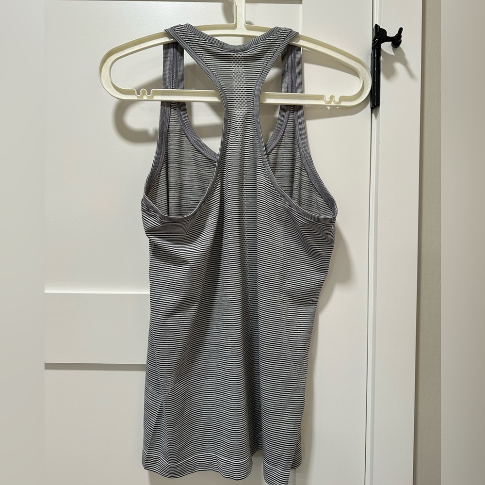 Lululemon Swiftly Tech Racerback Tank - Picture 2 of 9